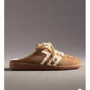 Back 70 Easter Women's Tan Suede Sneakers